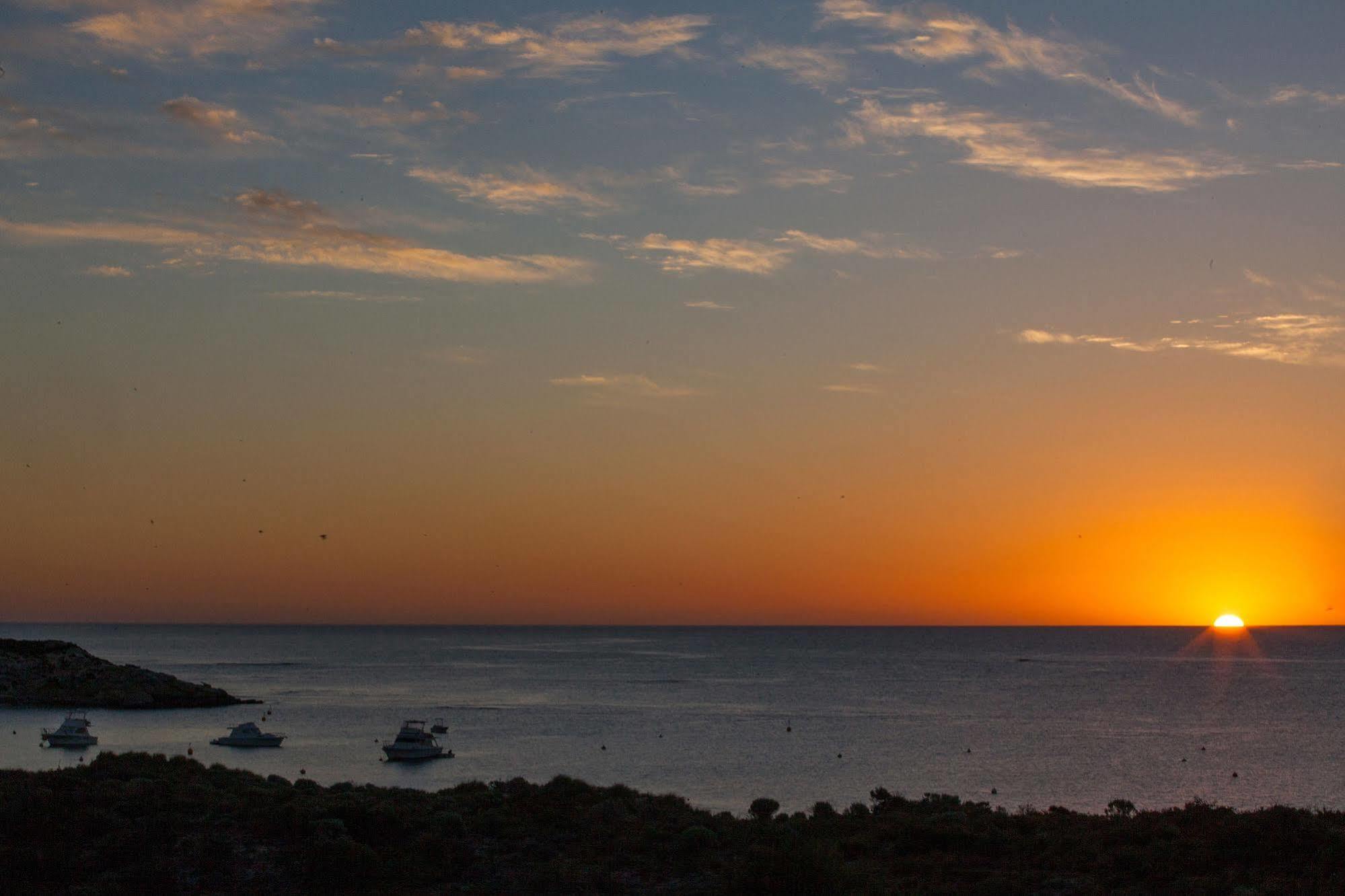 Karma Rottnest Villa Perth Exterior photo